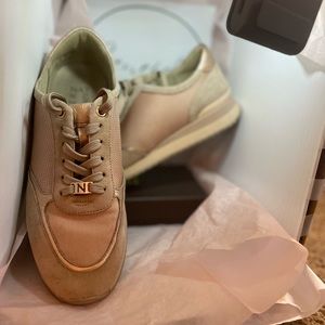 Used excellent Condition Naturalizer Lotus, almond sneakers worn only once